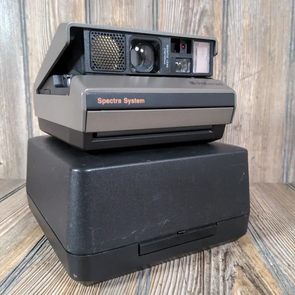 Polaroid Spectra System Auto Focus Instant Camera Flash Hard Case Vtg UNTESTED